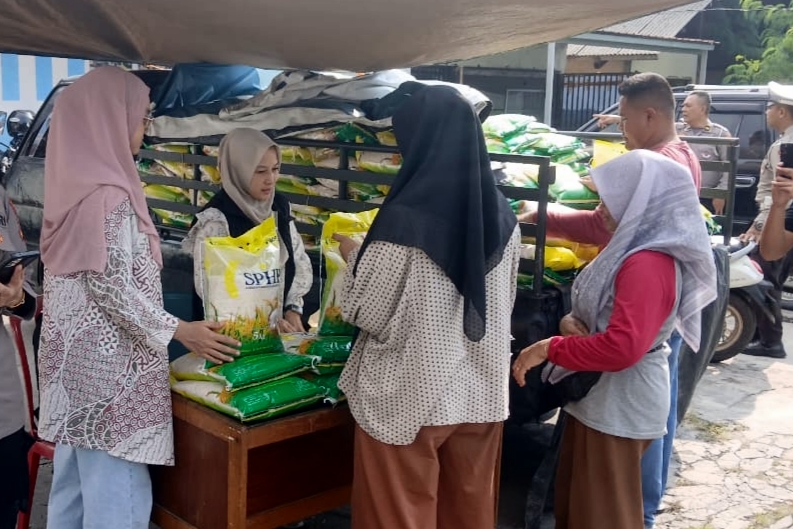 Pagi Ini Operasi Pasar Murah Pemprov Riau Hadir di Lembah Sari Pekanbaru