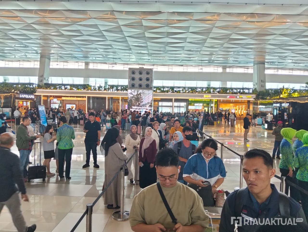 Bandara Soetta Masih Hentikan Sementara Penerbangan, Imbas Erupsi Gunung Anak Krakatau