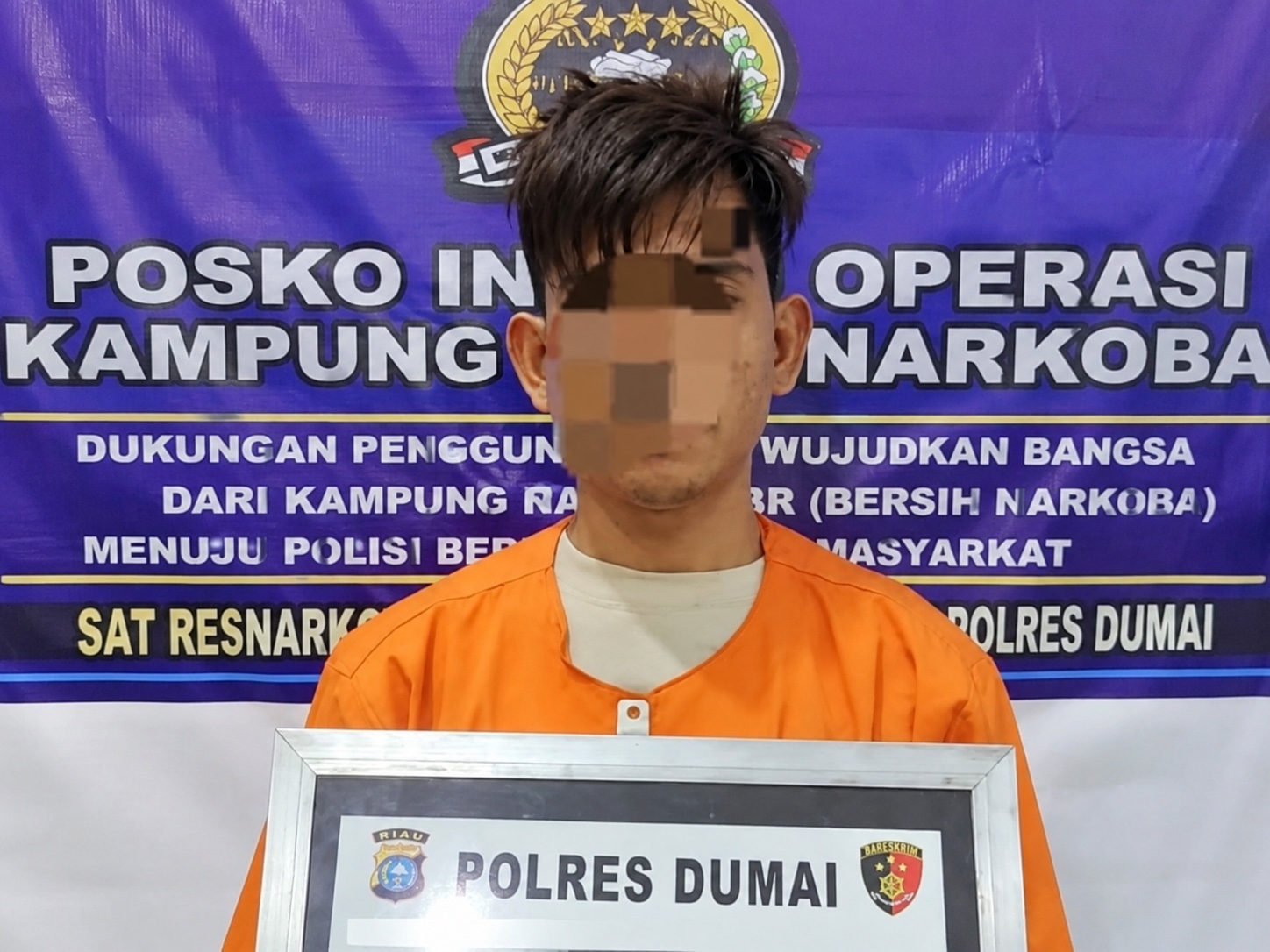 Duduk Santai di Taman Bukit Gelanggang, Pria di Dumai Diciduk Bawa 17 Paket Sabu