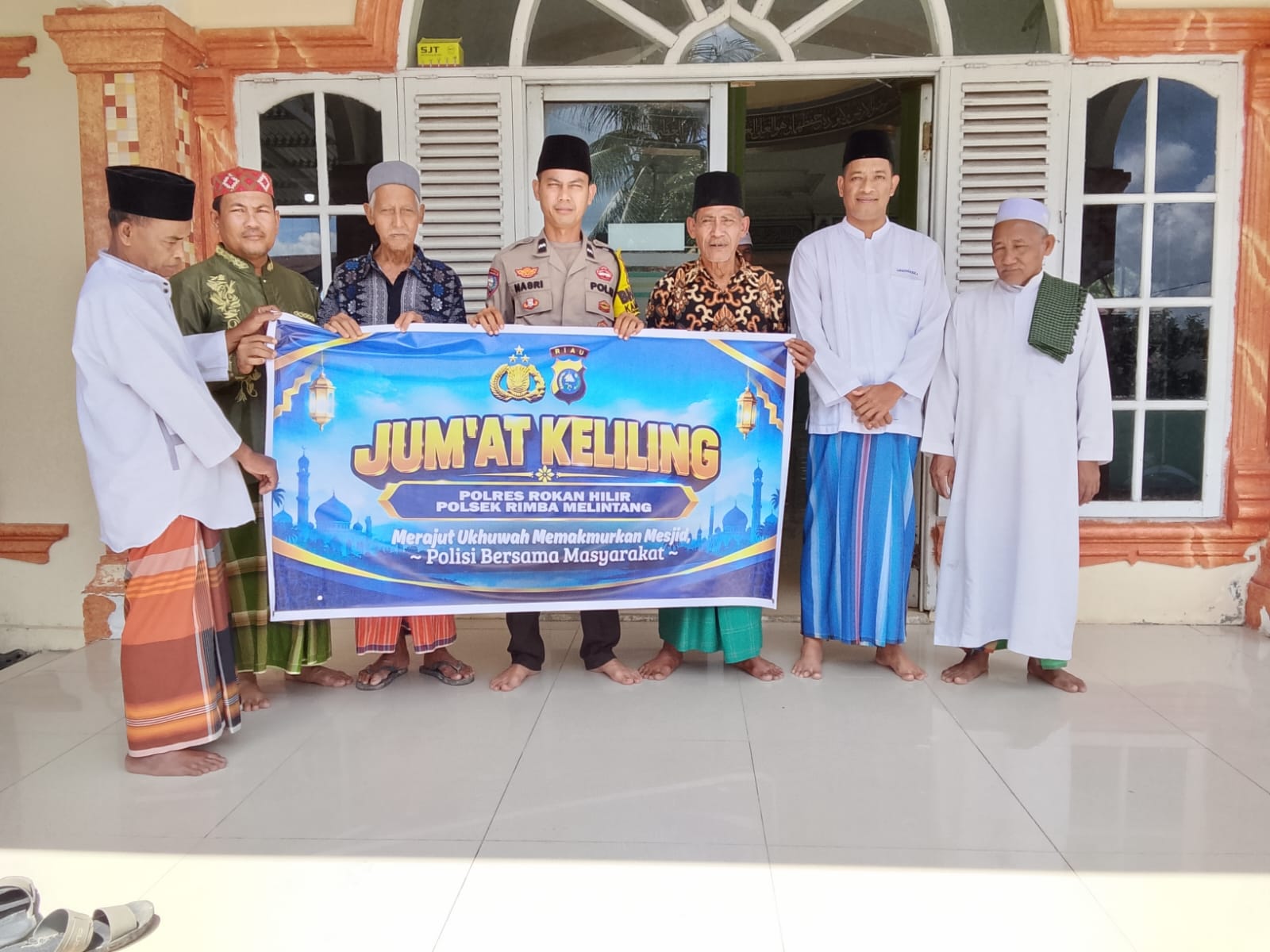 Jumat Keliling di Masjid Baiturahman, Polsek Rimba Melintang Ajak Warga Jaga Kamtibmas