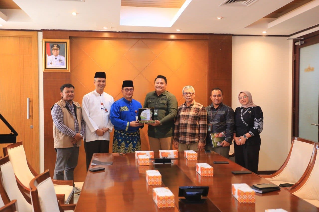 Riau Dorong Rehabilitasi Mangrove Sekaligus Tingkatkan Ekonomi Warga