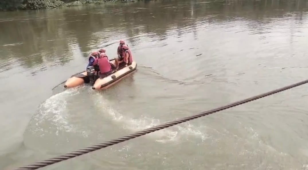 BPBD Kerahkan TRC Cari Pria yang Diduga Terjun ke Sungai Kampar