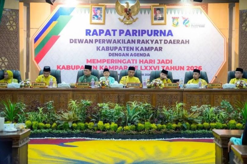 Sidang Paripurna HUT ke-76 Kampar Digelar di DPRD, Bupati Ajak Perkuat Persatuan