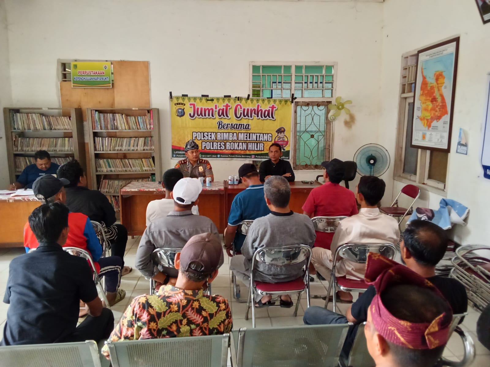 Kapolsek Rimba Melintang Tampung Aspirasi Warga Karya Mukti Lewat Jumat Curhat