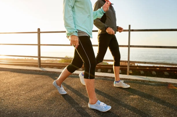 Jalan Kaki 30 Menit Sehari, Solusi Ampuh Cegah Stres dan Diabetes