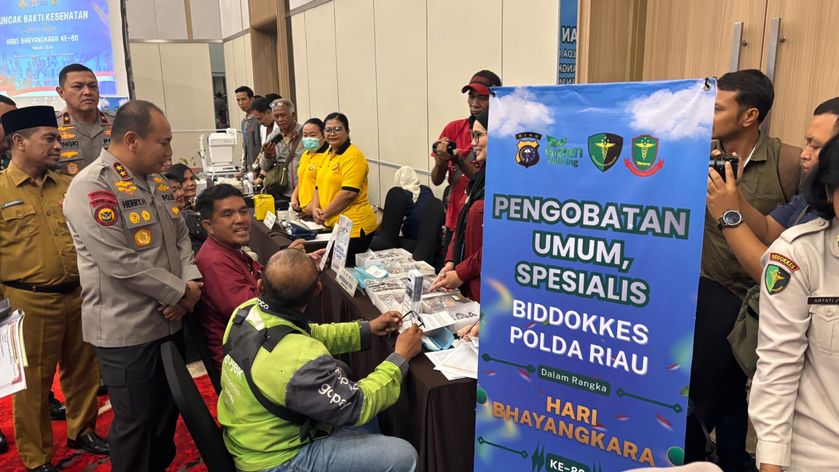 HUT Bhayangkara ke-80, Polda Riau Gelar 14 Layanan Kesehatan Gratis untuk Warga