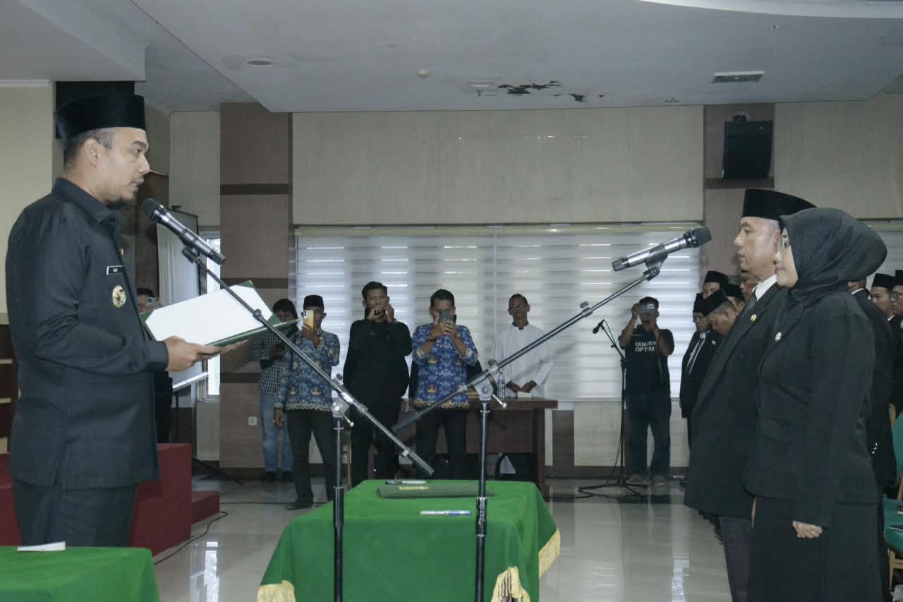 Bupati Inhu Lantik 247 Kepsek dan 13 Korwil, Tegaskan Larangan Jual Beli Jabatan