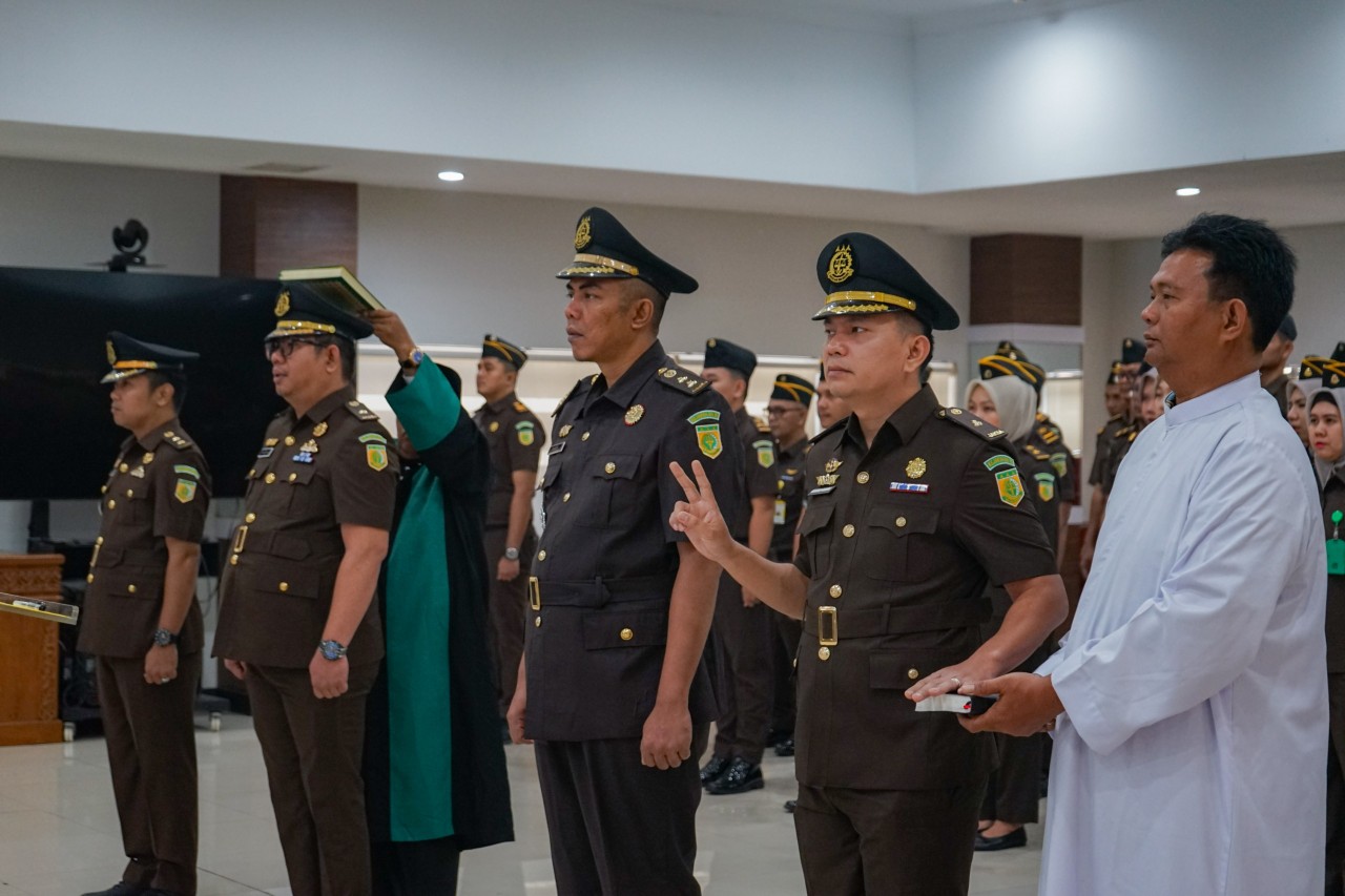 Penyegaran di Kejari Pekanbaru, 2 Kasi Berganti Posisi