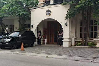 Polisi Geledah Restoran di Cipete Terkait Dugaan Korupsi PLN, Asabri, dan Krakatau Steel