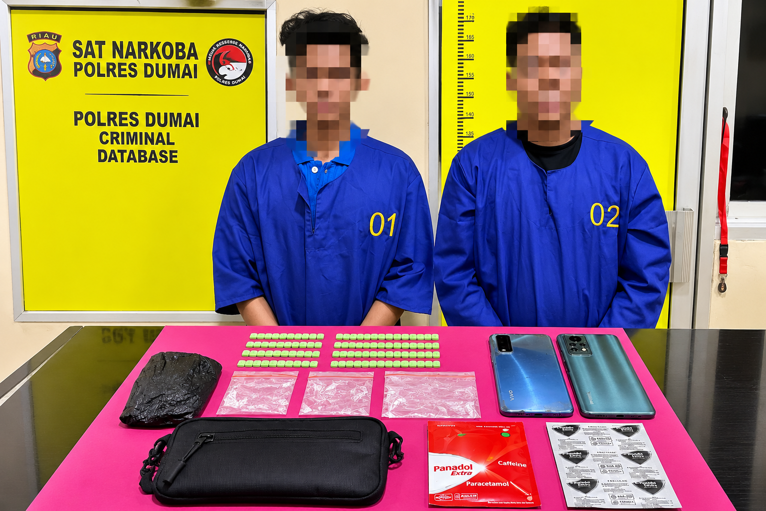 Polres Dumai Bongkar Peredaran 78 Butir Ekstasi di Parkiran Pujasera, Dua Pria Ditangkap