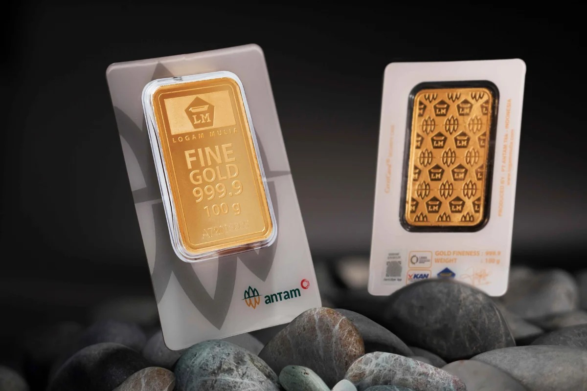 Harga Emas Antam Hari Ini Melonjak Rp40 Ribu, Buyback Naik Rp50 Ribu