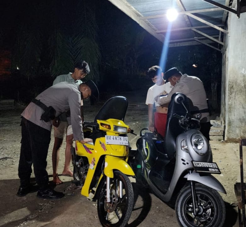 Antisipasi Tindak Kejahatan, Polsek Bangko Pusako Gelar Patroli Rutin 