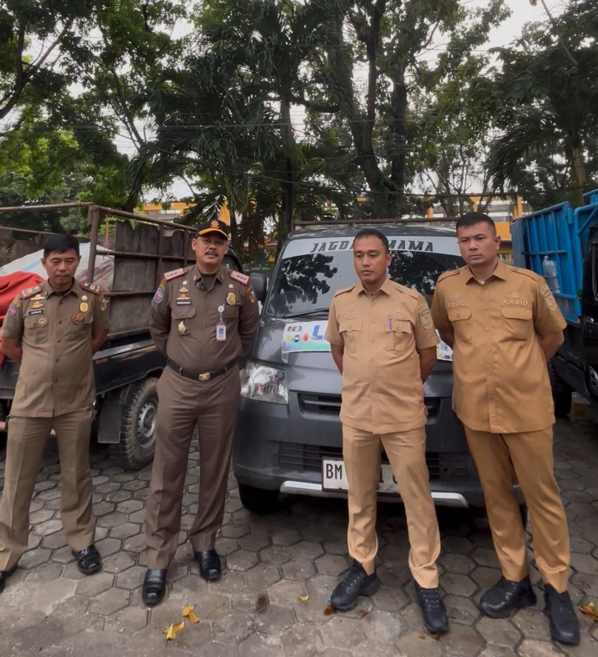 Buang Sampah Ke Pekanbaru, DLHK dan Satpol PP Kembali Kandangkan 3 Angkutan Mandiri Ilegal 