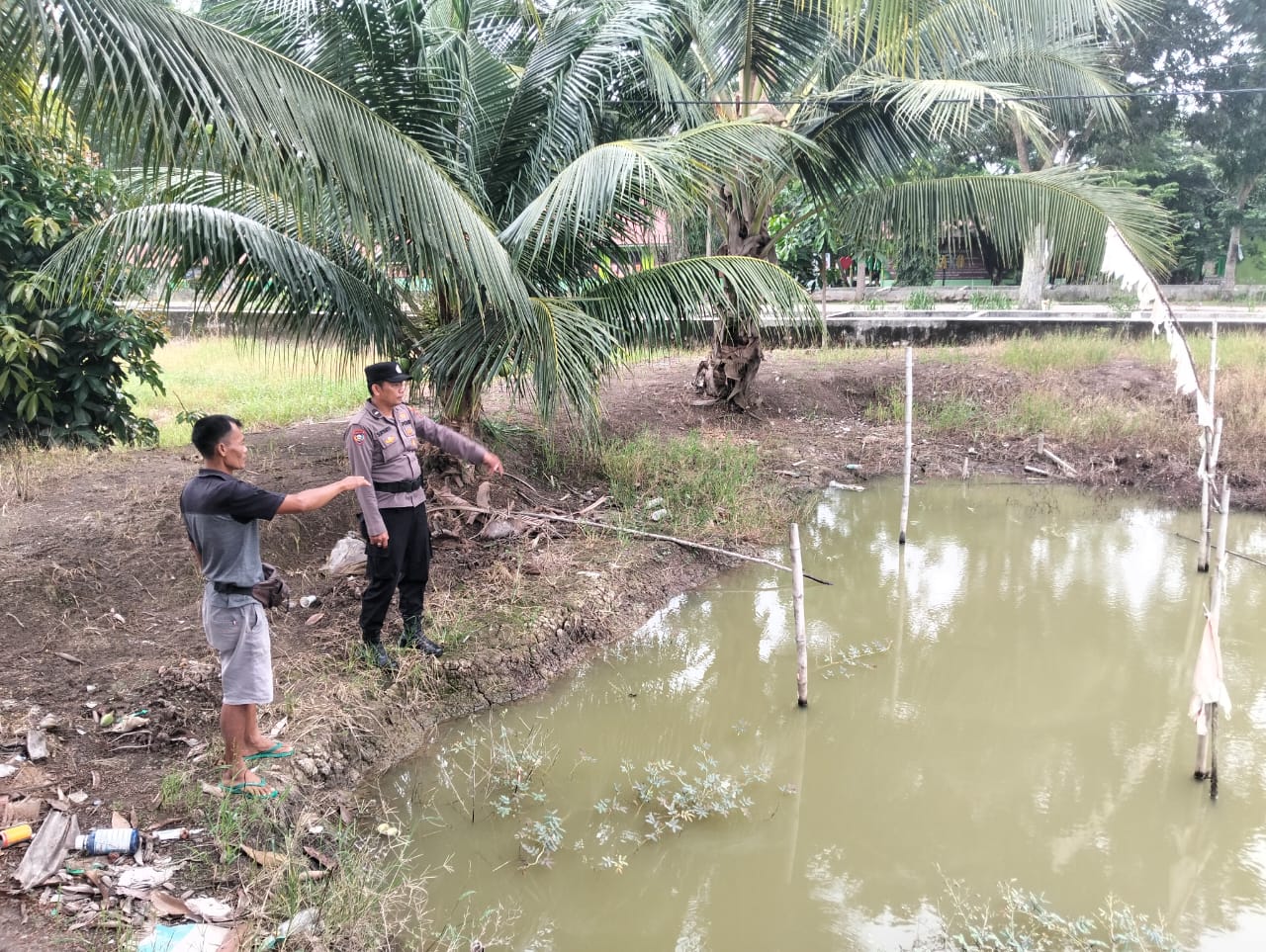 Polisi di Rohil Dukung Program Ketahanan Pangan Melalui Budidaya Ikan Nila 