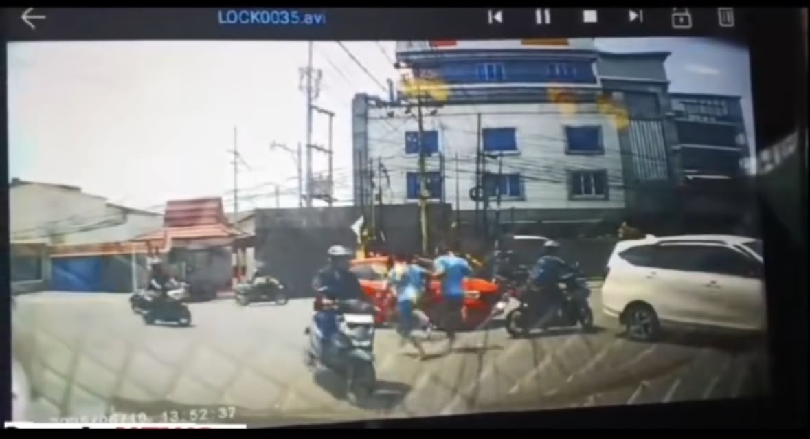 Viral, Rekaman Dashcam Ungkap Detik-detik Tahanan Kabur dari Mobil Kejari Pekanbaru