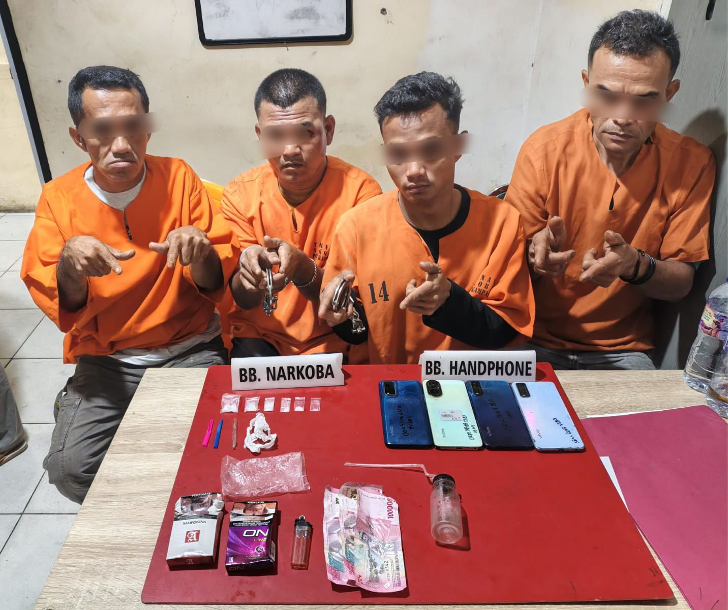 Empat Warga Kuok Ditangkap Polisi, Enam Paket Sabu Diamankan