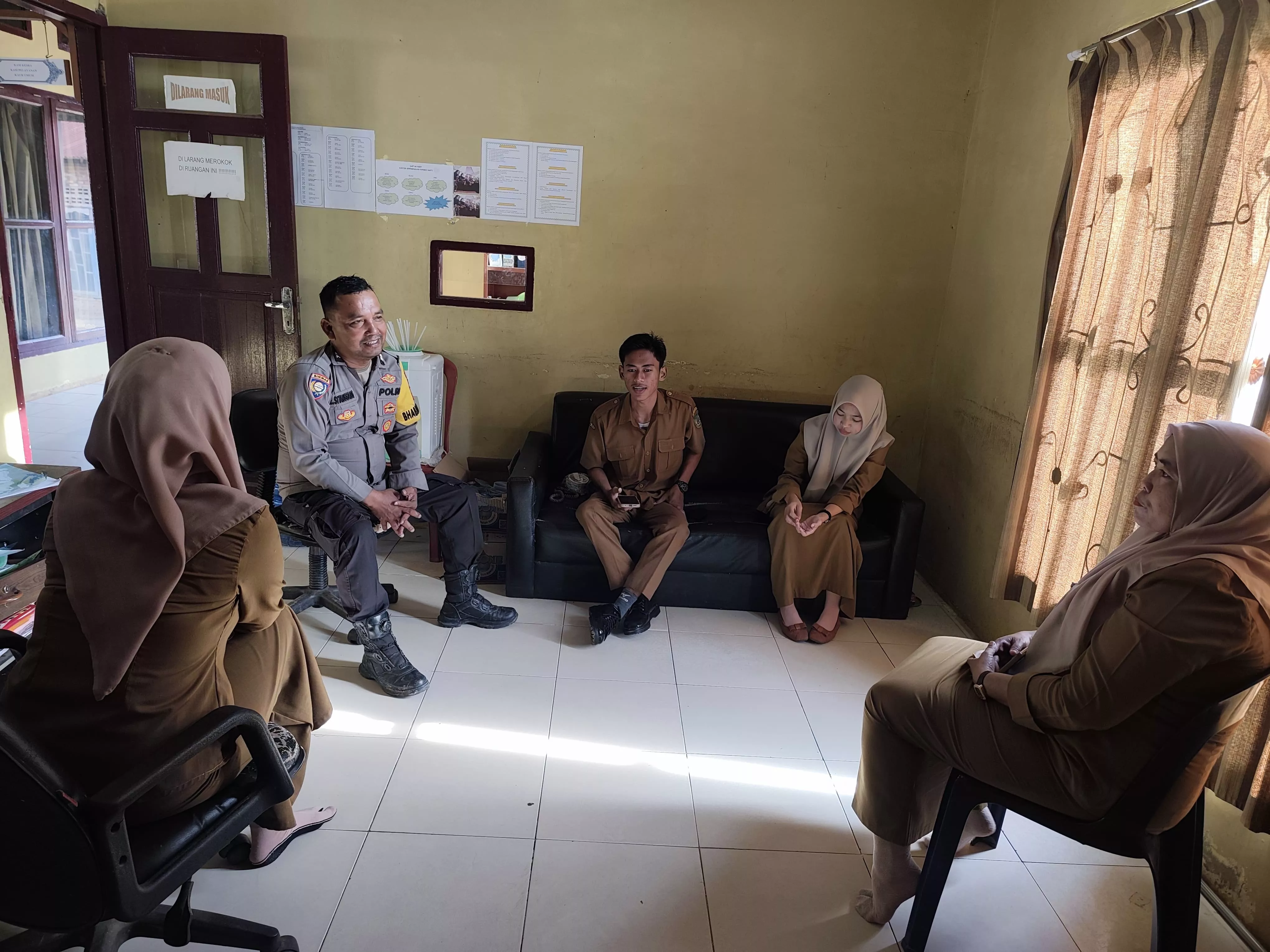 Polisi Datangi Kantor Penghulu Bangko Bakti, Sampaikan Pesan Kamtibmas