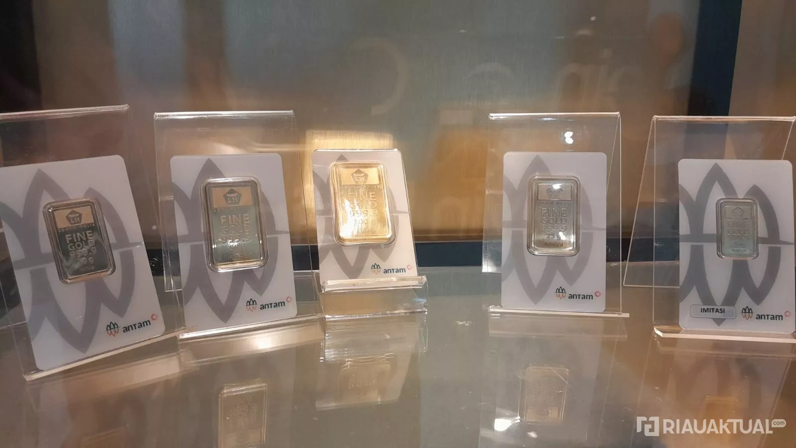 Harga Emas Antam Naik Lagi, Sentuh Rp 2.944 Juta per Gram