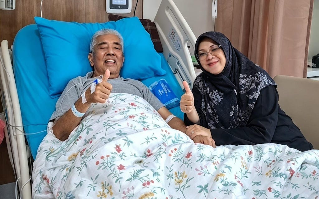 Sebelum Temui Dirjen Perimbangan Keuangan, Afni Jenguk Arwin AS