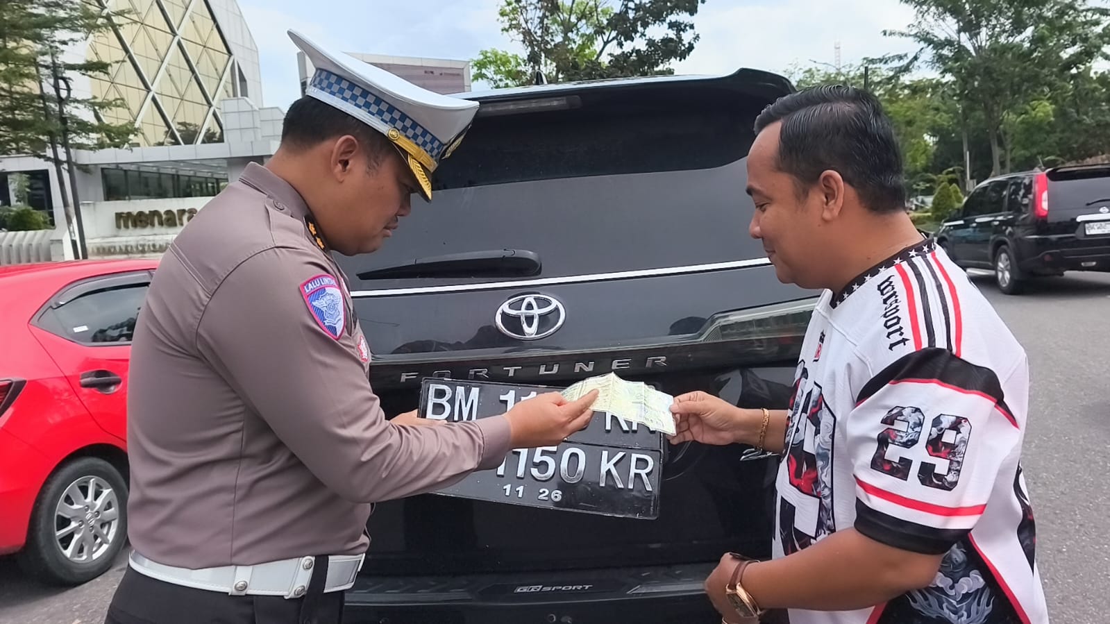 Razia Pelat Nomor Kendaraan di Pekanbaru, 15 Pengendara Ditilang