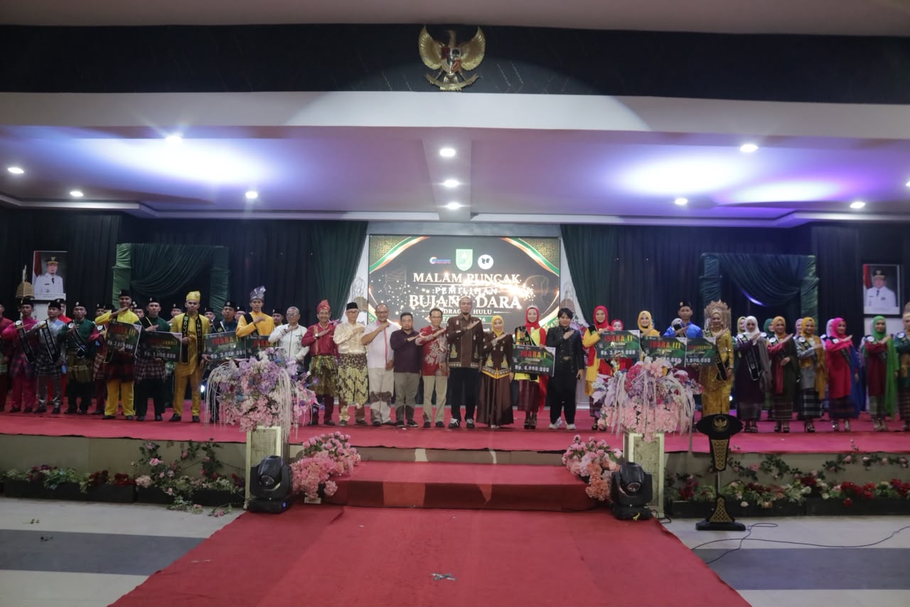 Aidil Mulya Abdillah dan Ristia Faradinas Jadi Bujang Dara Inhu 2026