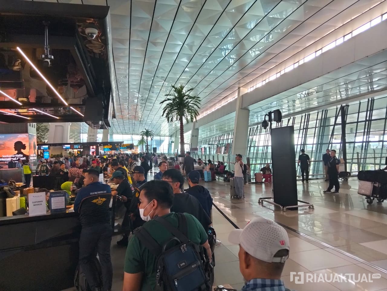 Bandara Soekarno-Hatta Tutup hingga 13.30 WIB