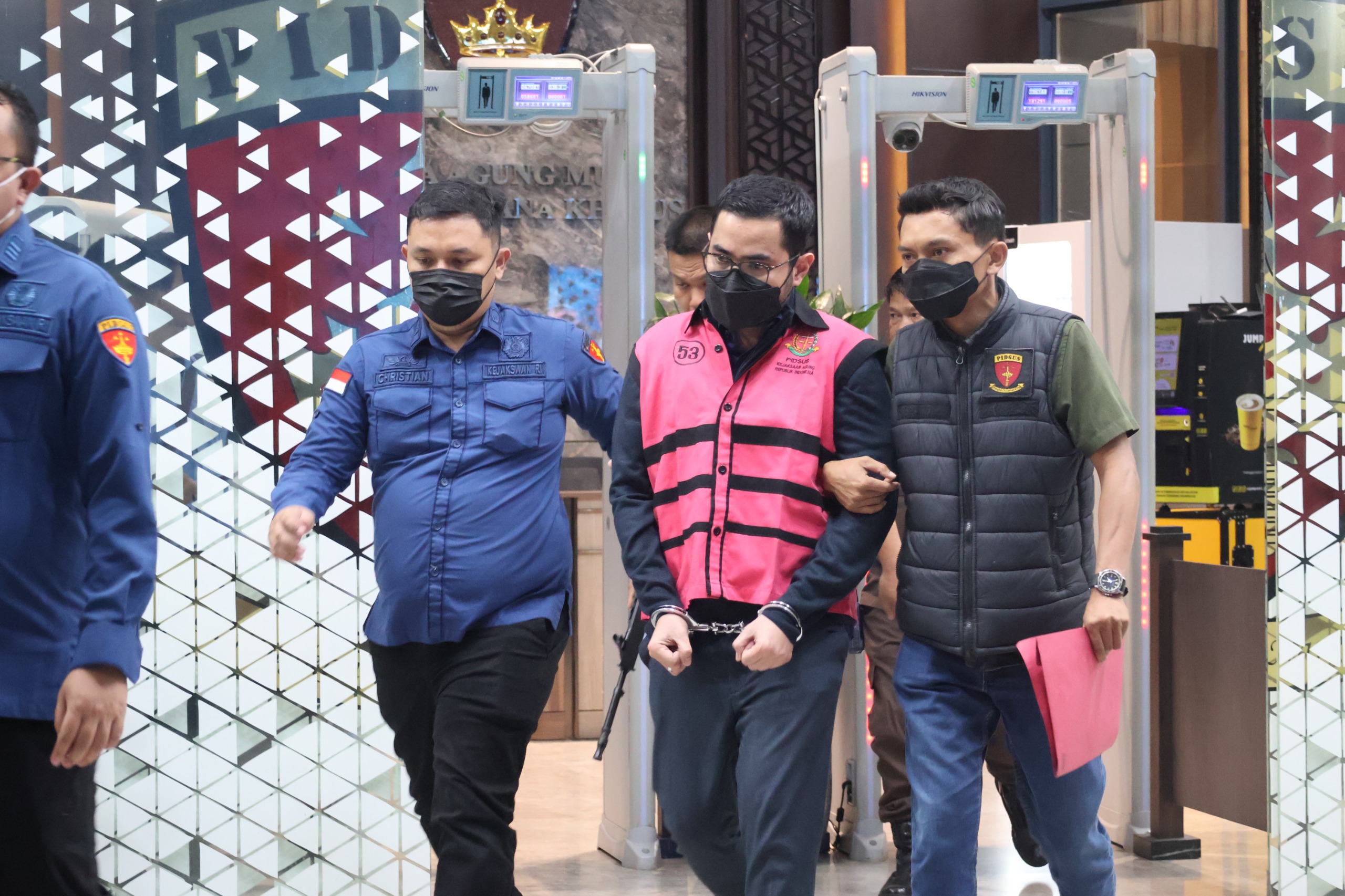 Kejagung Tetapkan Dirut PT CNI Tersangka Korupsi Tata Kelola Nikel, Kerugian Negara Rp401 Miliar