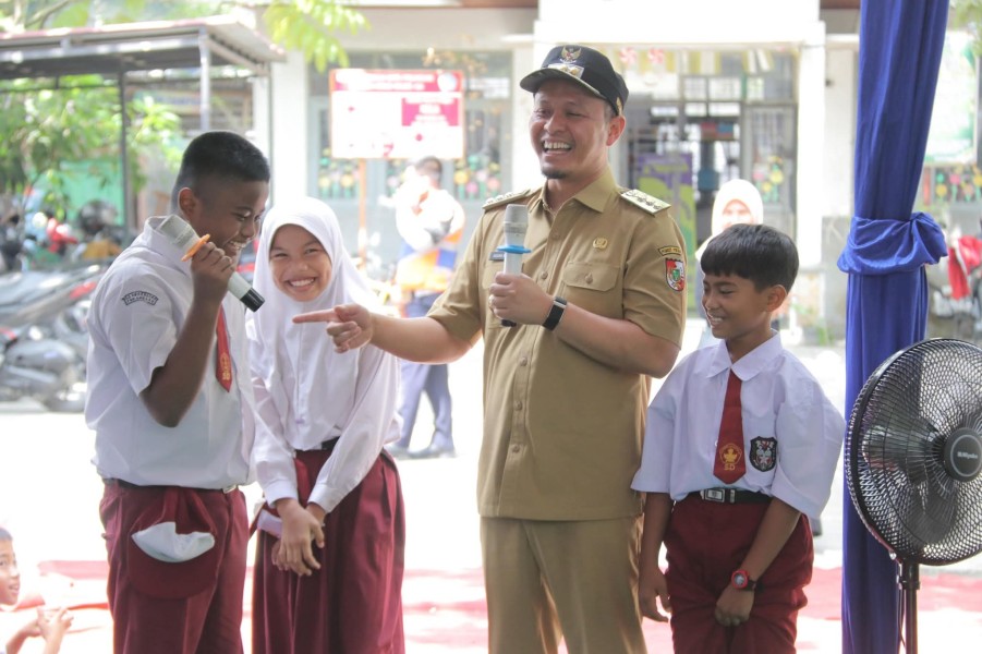 Anak-anak Kurang Mampu di Pekanbaru Bakal Dapat Bantuan Perlengkapan Sekolah 