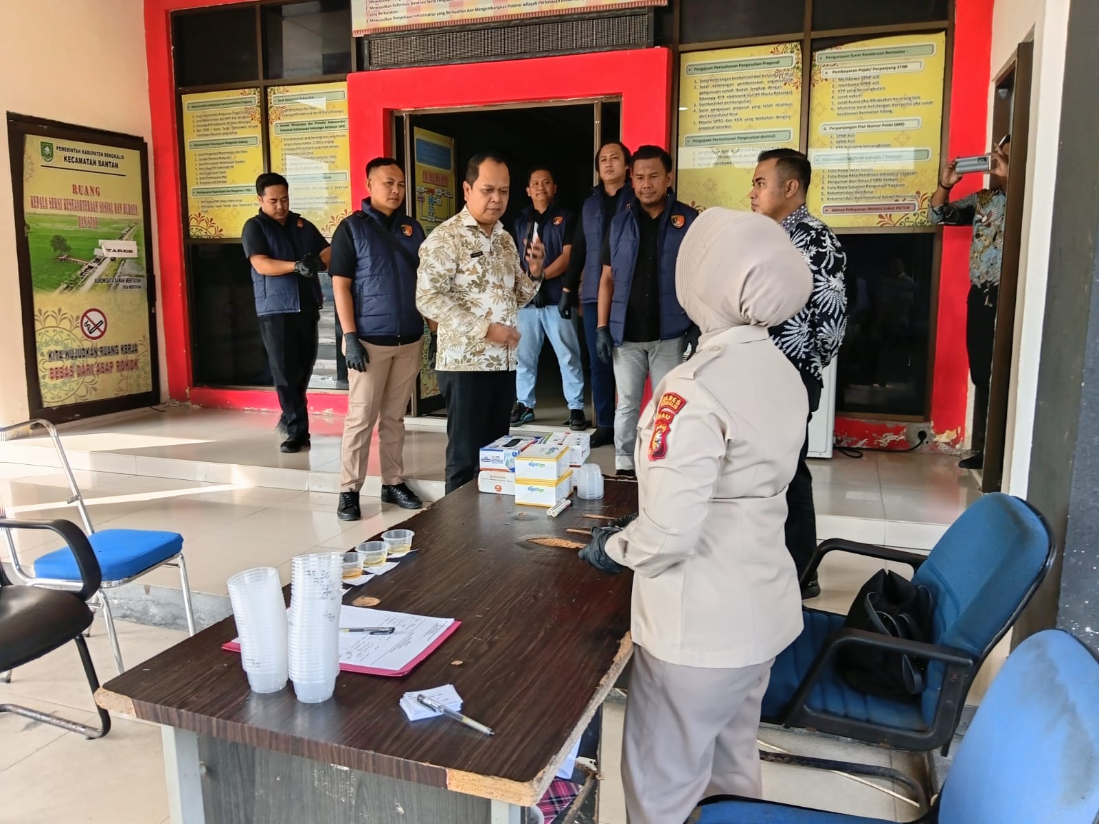 Tes Urine Mendadak di Kantor Camat Bantan, Dua PPPK Positif Narkoba