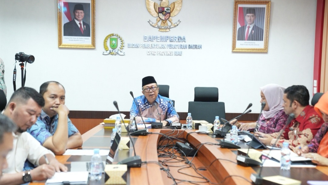 Perkuat Iklim Investasi, Bapemperda DPRD Riau Bahas Ranperda Penanaman Modal