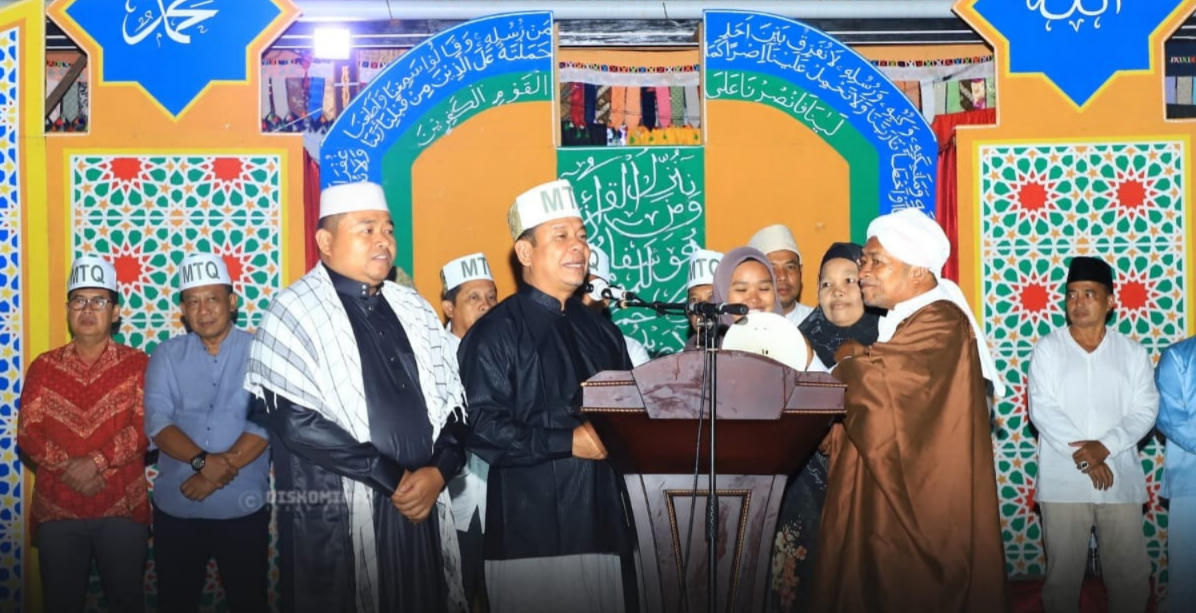 Wabup Rohul Tutup MTQ Ponpes Al-Mukorobah, Tekankan Pembinaan Generasi Qur’ani