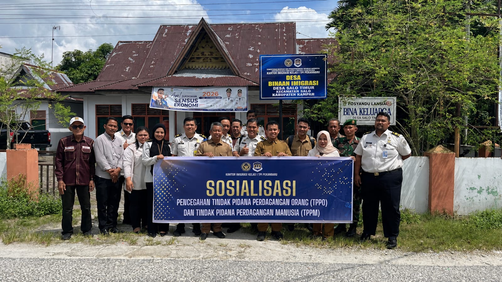Perkuat Pencegahan TPPO, Imigrasi Pekanbaru Gandeng Pemerintah Desa Salo Timur
