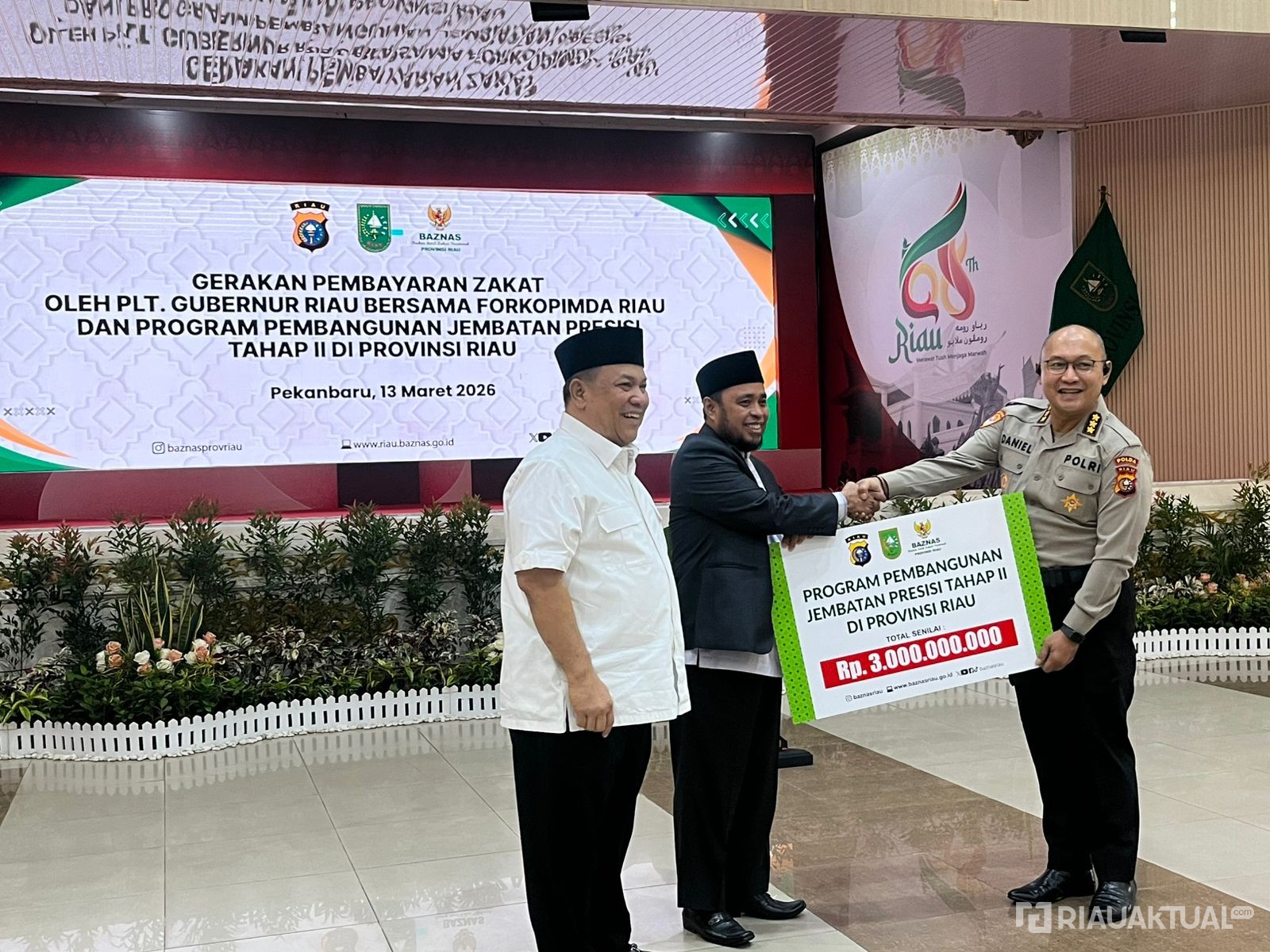 Baznas Riau Salurkan Infak Senilai Rp3 Miliar Guna Pembangunan Jembatan Merah Putih Presisi