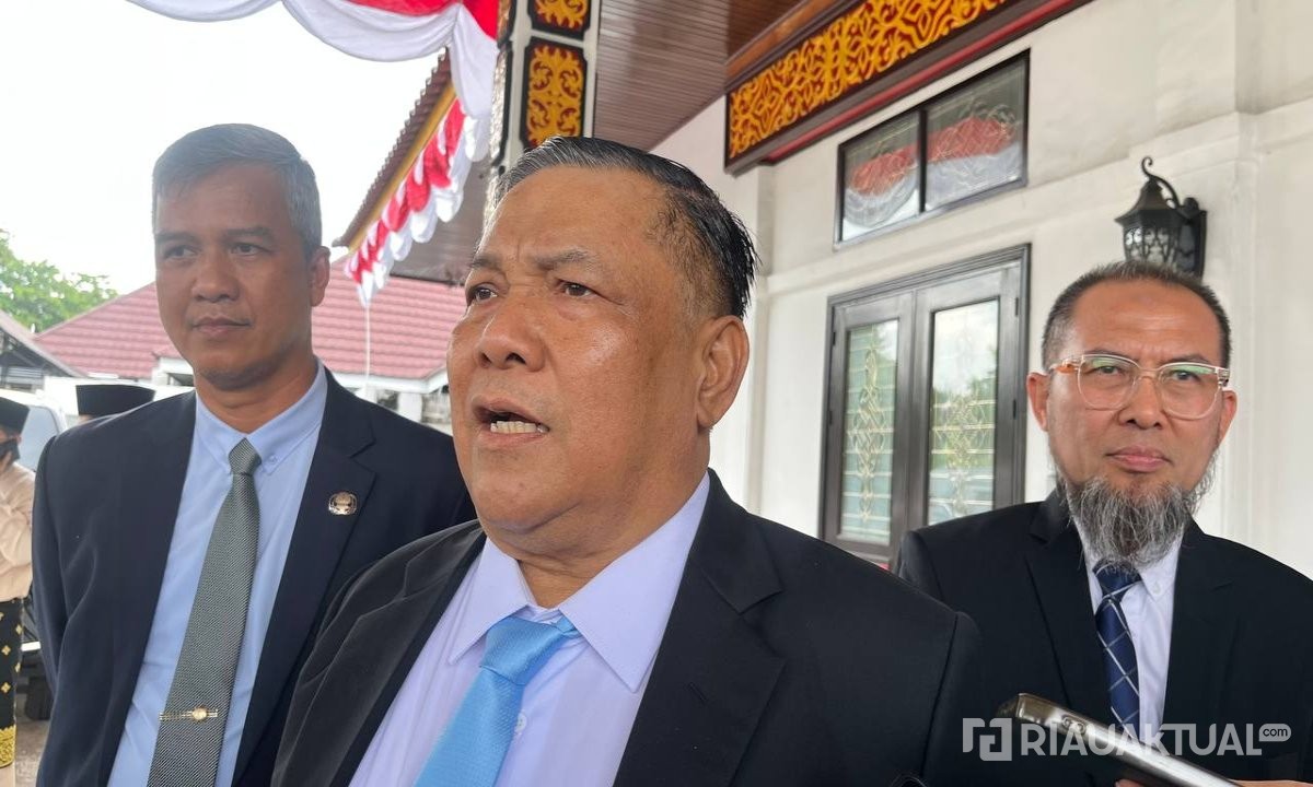 Minta Atlet Bersabar, Plt Gubri Sebut Sisa Bonus Atlet Dianggarkan di APBD Perubahan