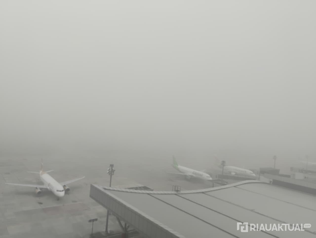 Kabut Asap Ganggu Pendaratan Dua Pesawat di Bandara SSK II Pekanbaru