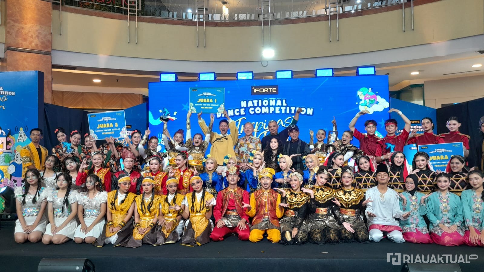 16 Tim Adu Kreativitas di iForte Dance Competition 2026, SMKN 1 Pekanbaru dan ISI Padang Panjang Juara