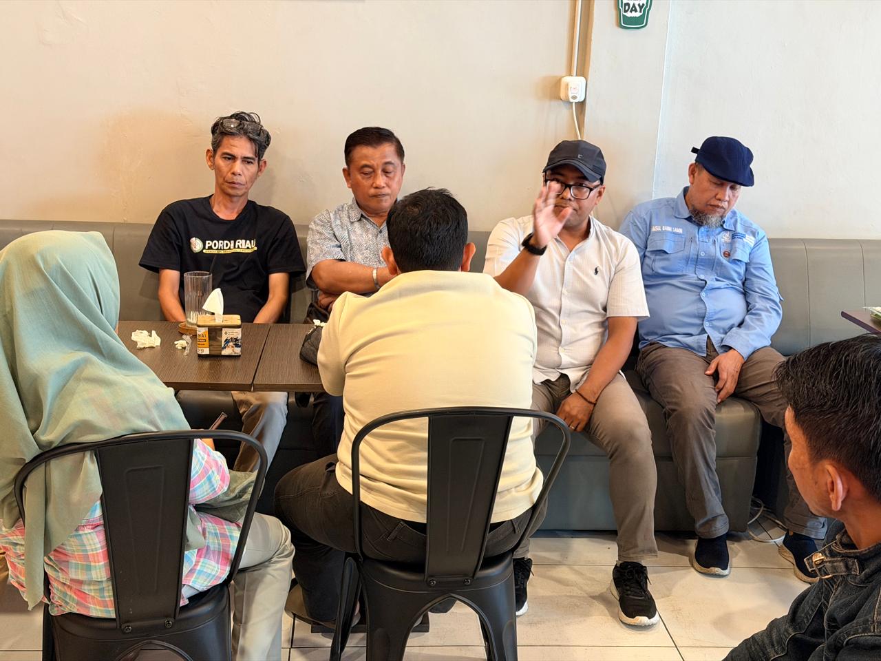 Direktur Utama Riau Pos Ahmad Dardiri Diminta Tak Ajari Eks Karyawan, Fokus Saja Lunasi Utang