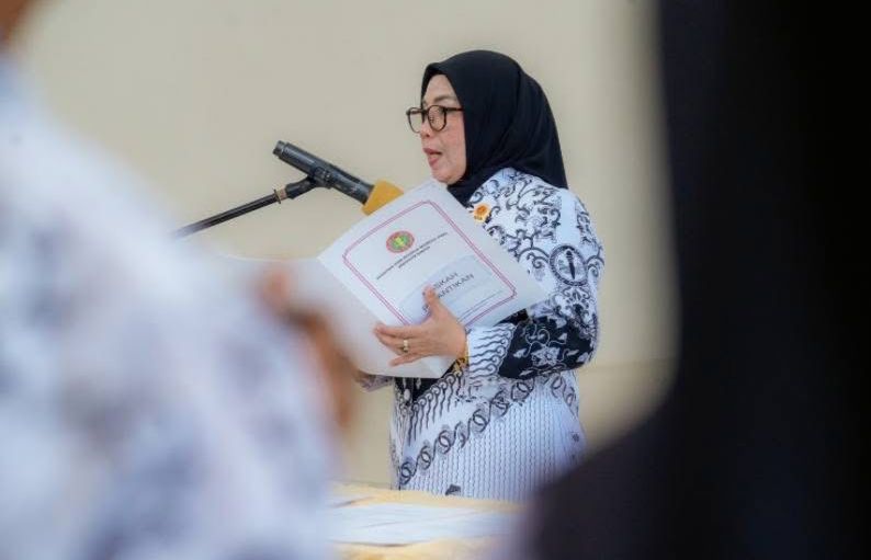 Lantik Pengurus Cabang PGRI, Wabup Misharti: Berikan Kontribusi Nyata Kemajuan Dunia Pendidikan