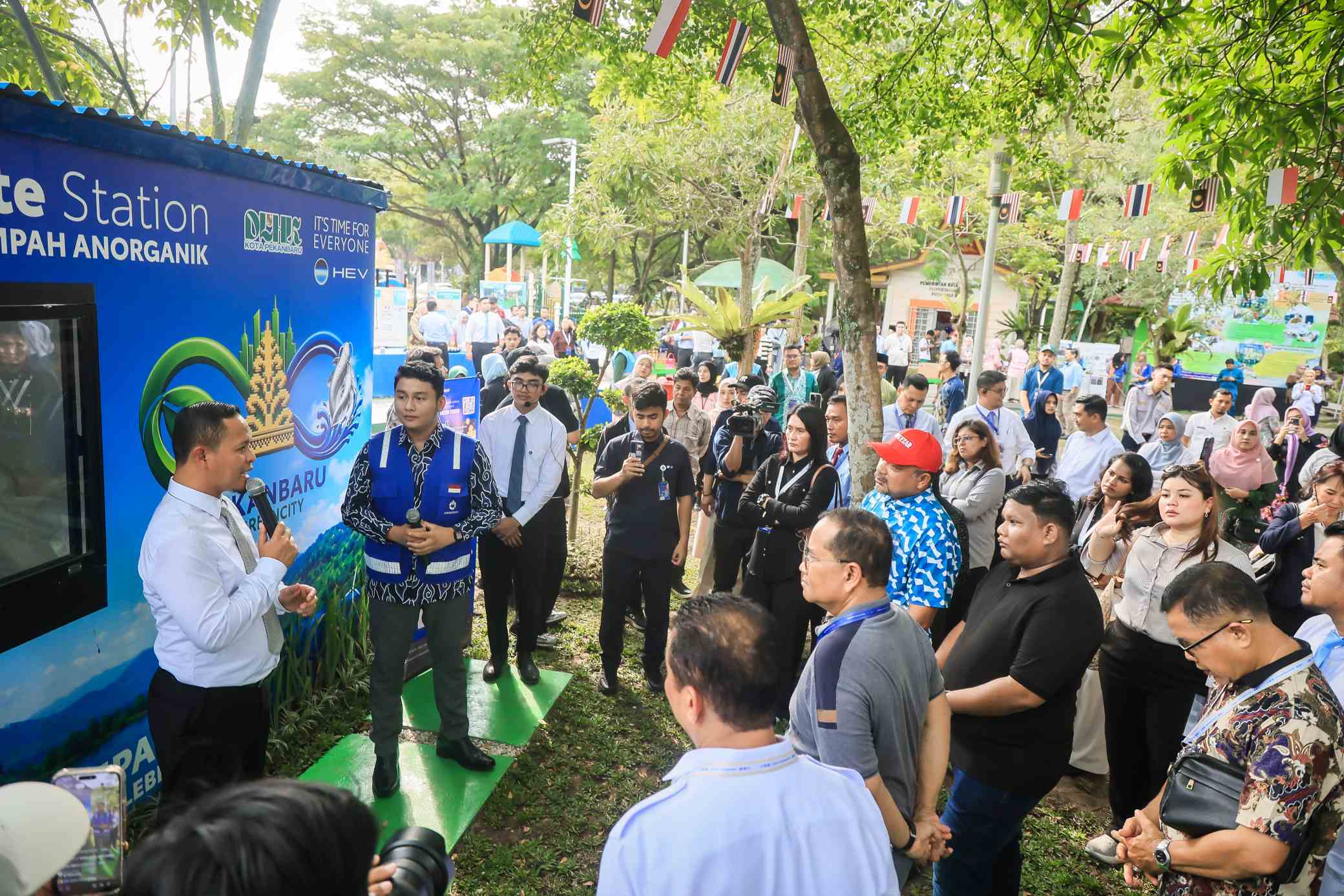 Delegasi IMT Apresiasi Konsep Green City di RTH Kaca Mayang, Pekanbaru Siap Perkuat Kerja Sama