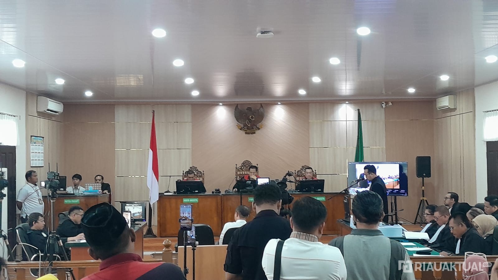 Abdul Wahid Bacakan Pledoi Pribadinya, Sampaikan Terimakasih dan Permintaan Maaf kepada UAS
