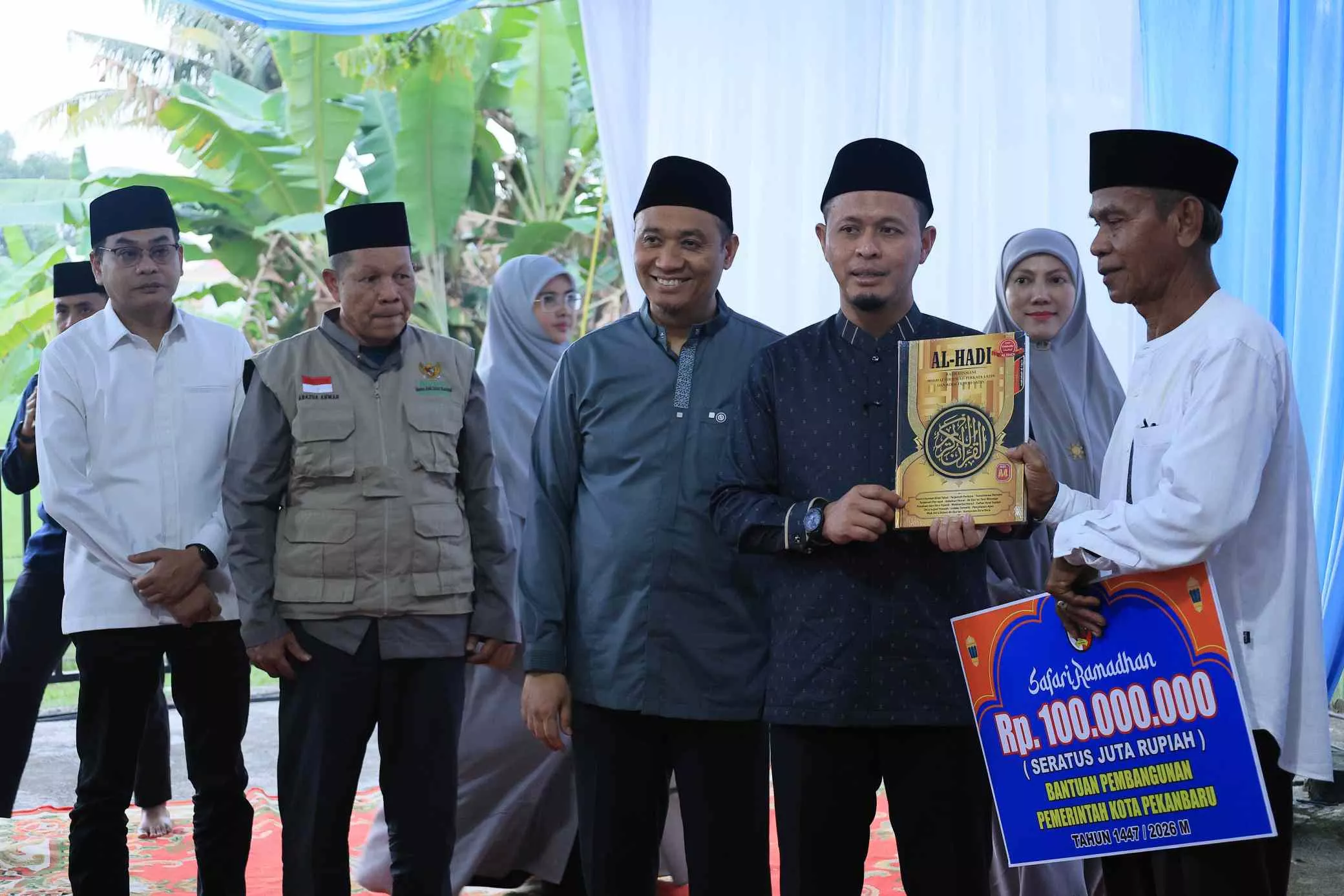 Safari Ramadan di Rumbai, Wako Pekanbaru Paparkan Capaian Setahun Memimpin 