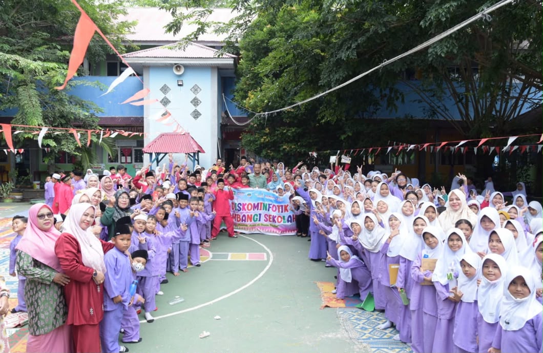 Diskominfotik Sambangi SDN 04 Bengkalis, Edukasi Siswa Bijak Bermedia Digital