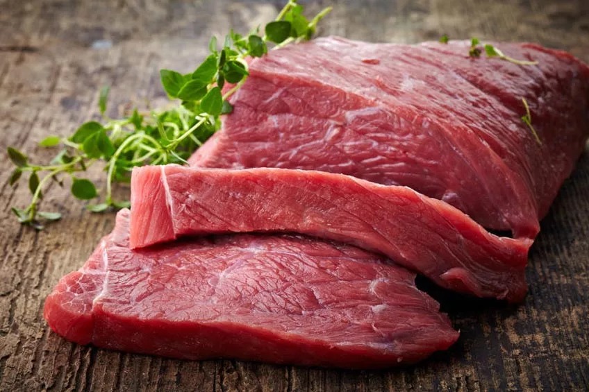 Apa yang Terjadi pada Tubuh Jika Makan Daging Merah Setiap Hari?