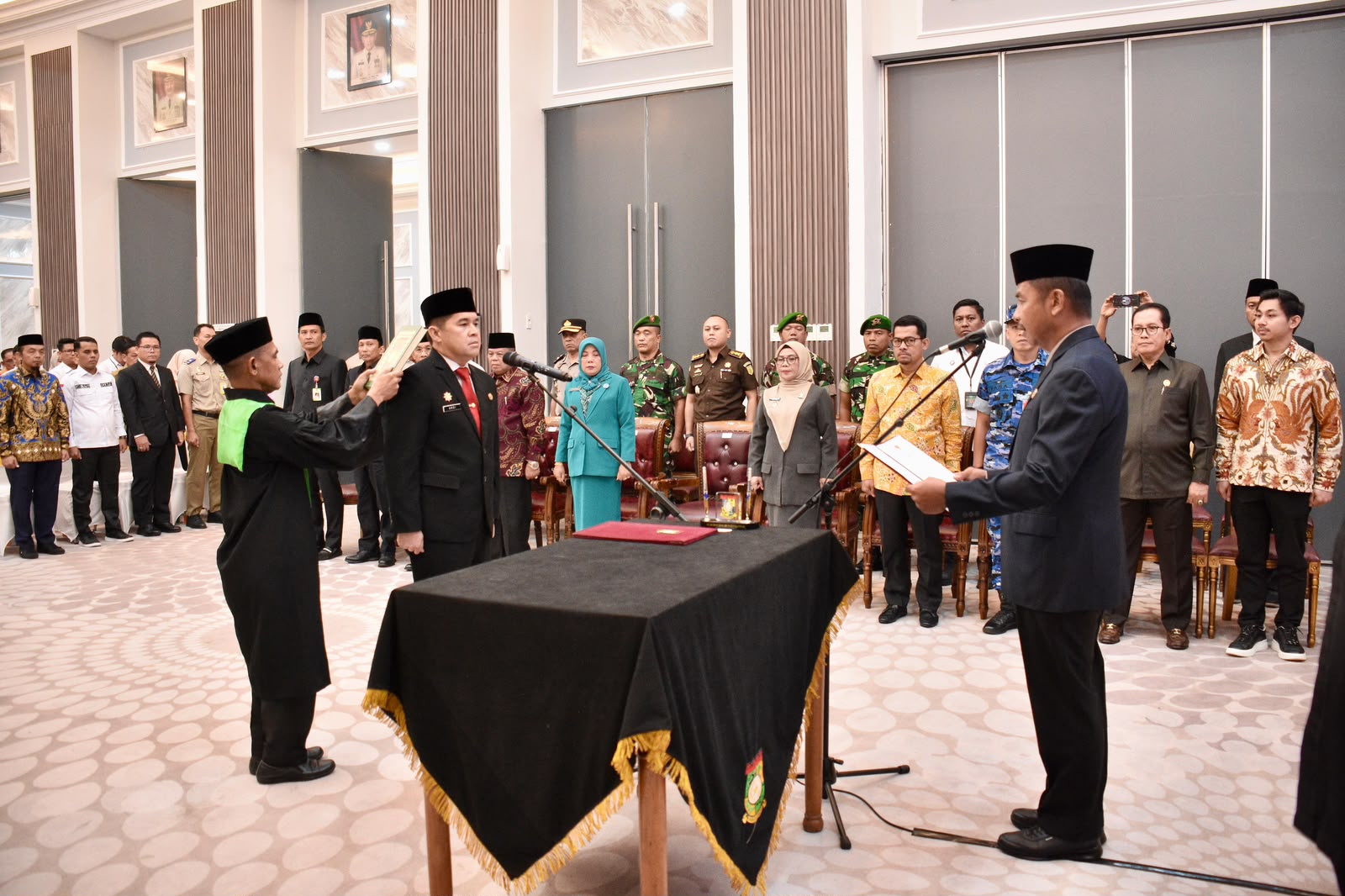 Bupati Ahmad Yuzar Lantik Ardi Mardiansyah sebagai Sekda Kampar