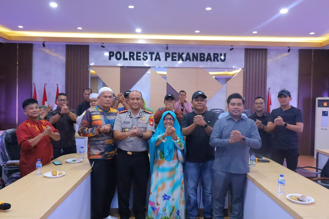 Warga Meranti Pandak Adukan Dugaan Intimidasi Sengketa Lahan ke Polresta Pekanbaru