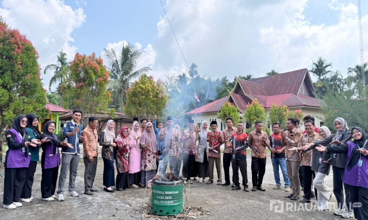 KKN Pena Bertuah Unri Perkenalkan Pembakar Sampah Minim Asap di Bengkalis