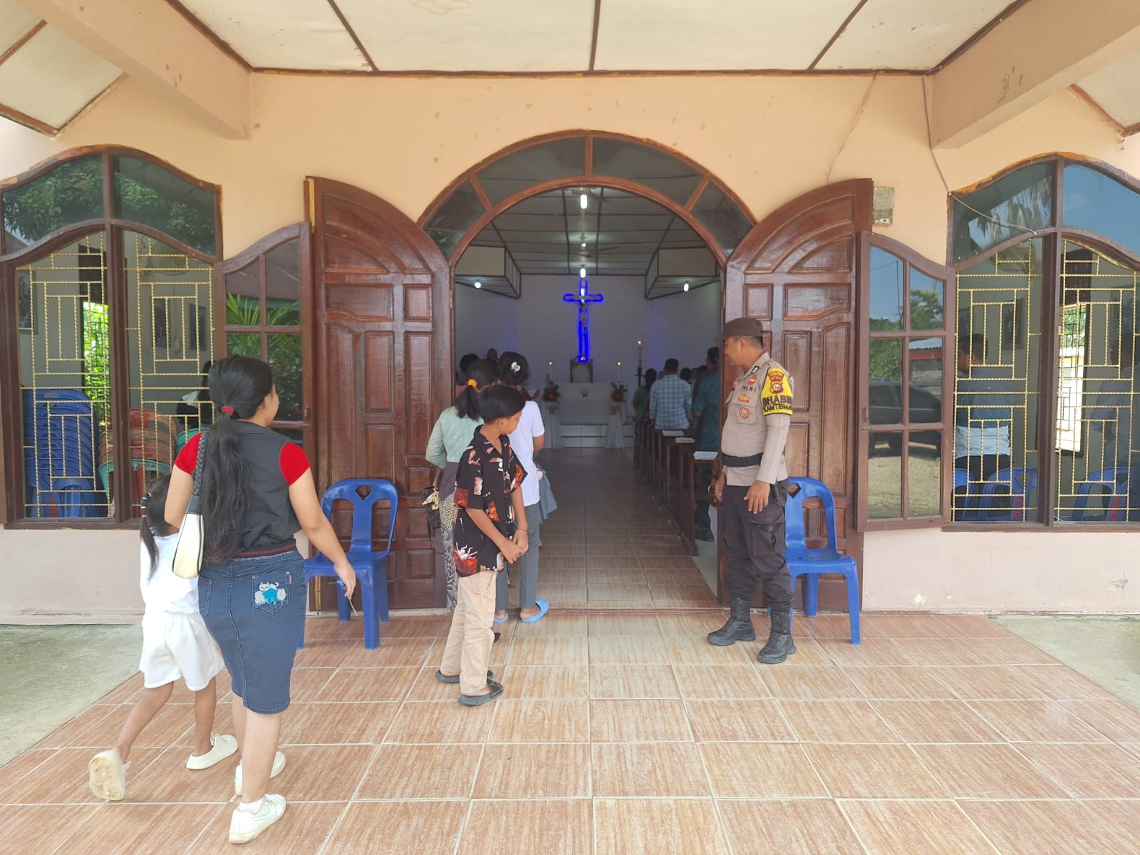 Ciptakan Rasa Aman, Polsek Rimba Melintang Patroli 3 Gereja di Rohil
