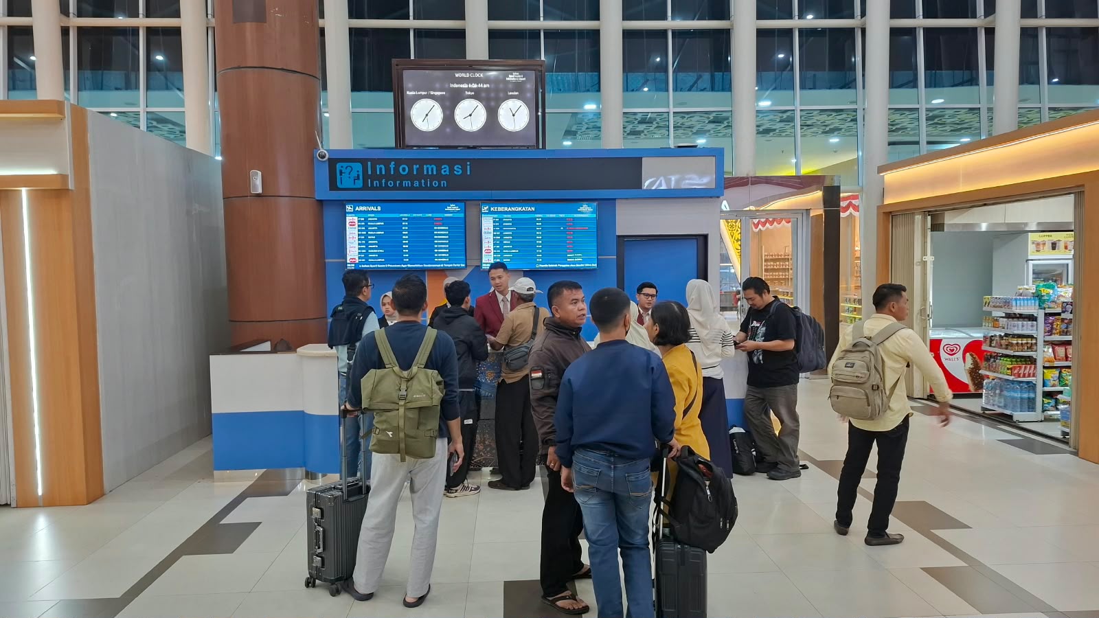 Erupsi Anak Krakatau, 30 Penerbangan di Bandara SSK II Pekanbaru Dibatalkan
