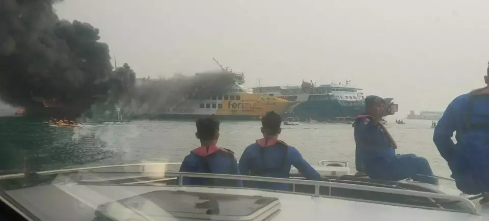 420 Penumpang Kapal Terbakar di Selat Sunda Diantar ASDP ke Tujuan