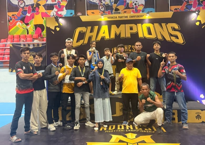Briptu Aqil Jamik Raih Medali Perak Kejurnas Muaythai, Harumkan Nama Riau di Tingkat Nasional